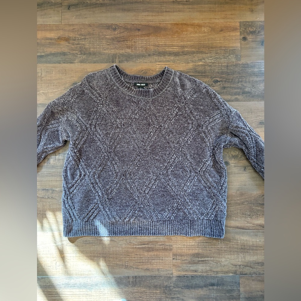 Grey sweater